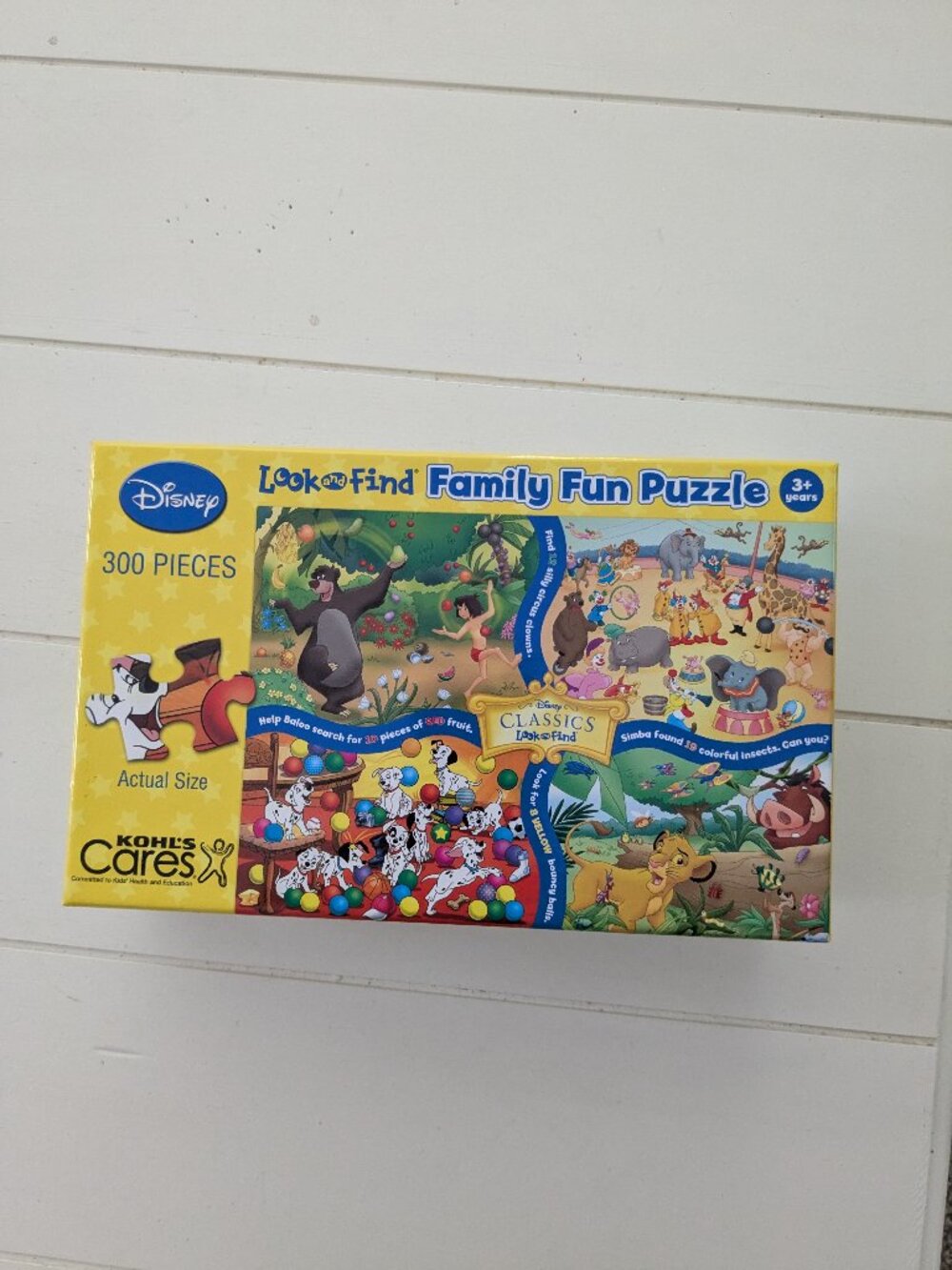 Disney Look & Find Family Fun 300-piece Puzzle 🧩